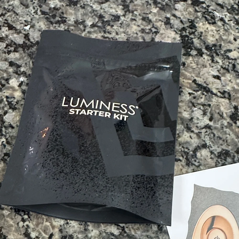 Luminess Breeze 2 airbrush Makeup, Foundation Sample Set bundle NEW
